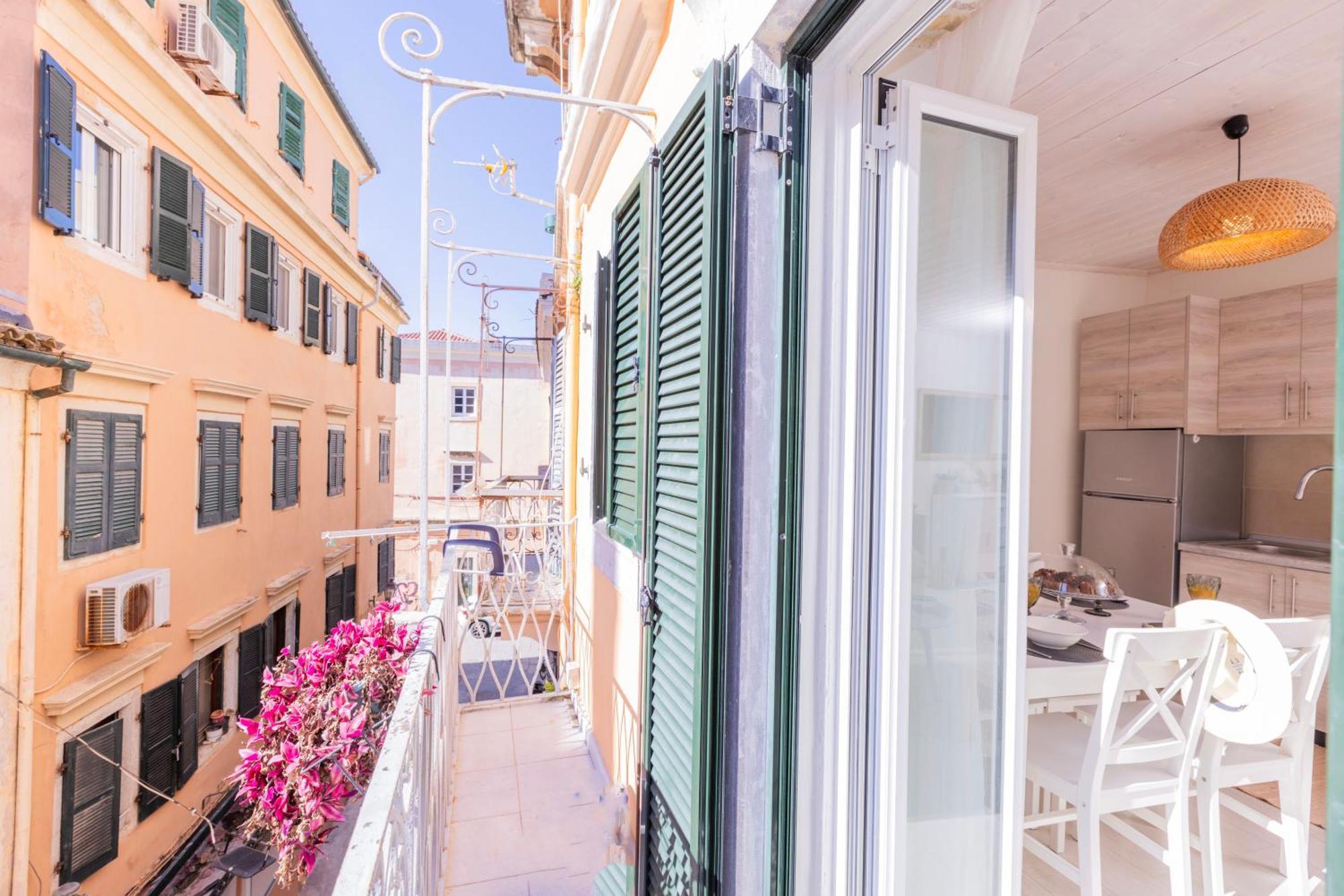 Historico Apartment, Corfu Old Town Apartment